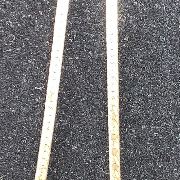 16" #1 Mom Sterling Silver Herringbone Necklace - Picture 4 of 10